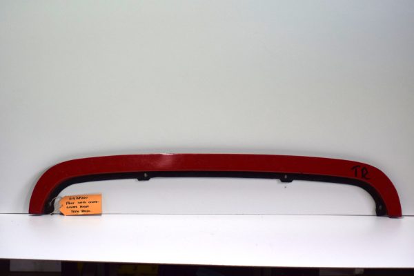 rear window lower cross