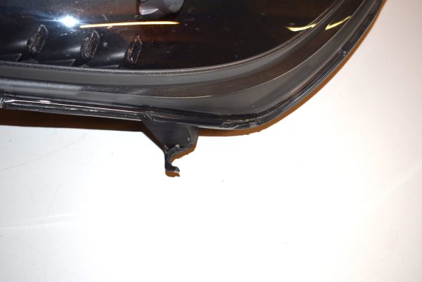 Left hand light F12  part 275037 - Image 3